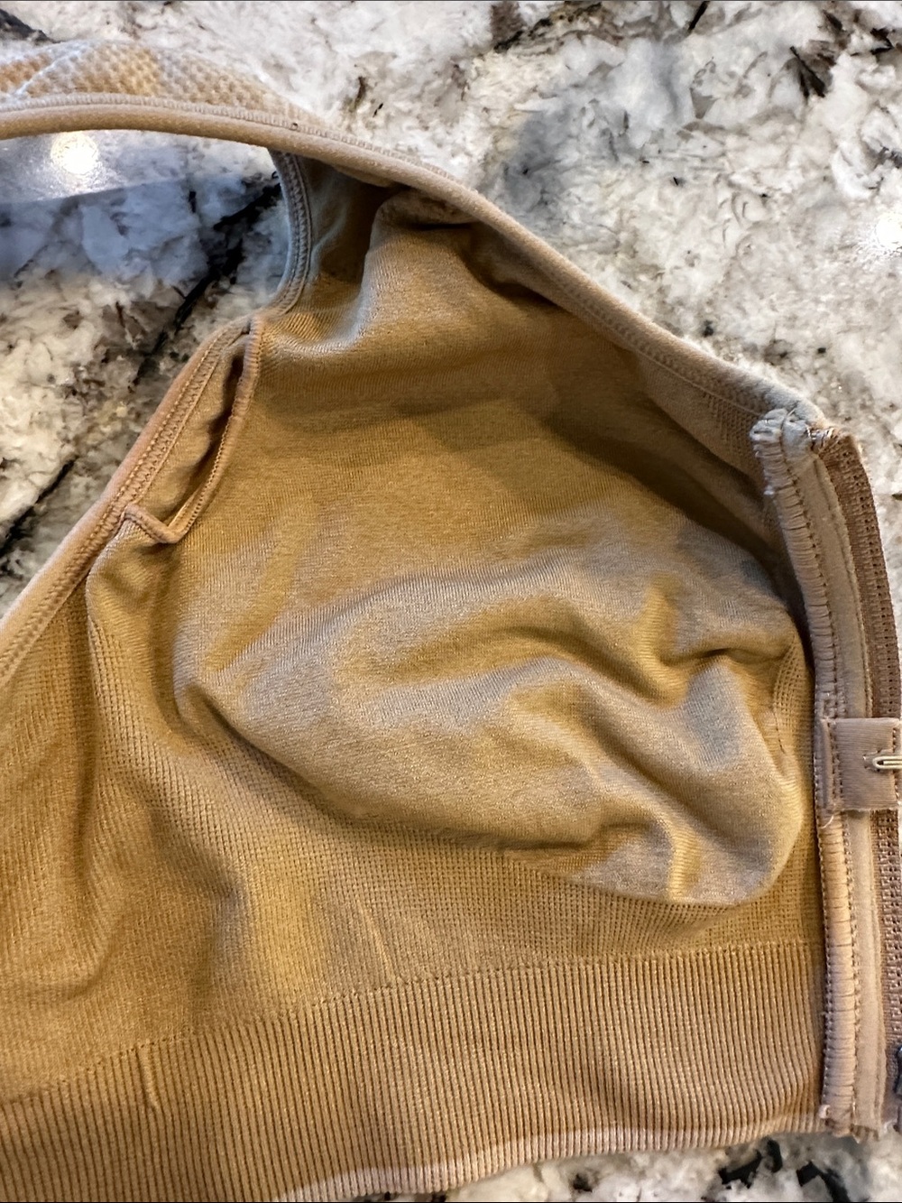 SHEFIT Lounge Bra M Honey Wheat Front Zip Wireless Comfort Athleisure Sporty - Picture 7 of 8